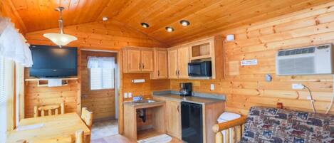 Cabaña familiar | Área de desayuno