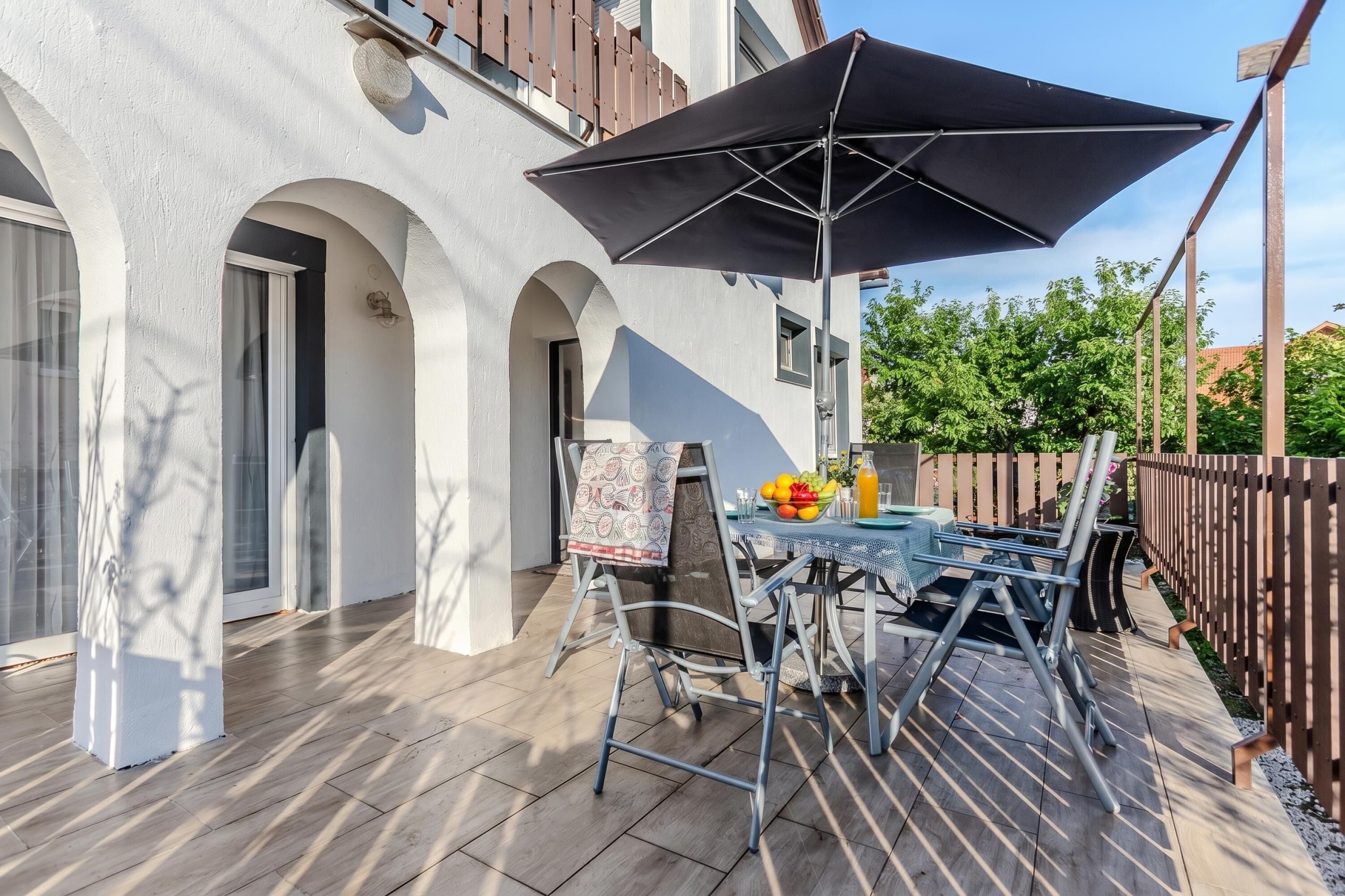 Family Apartment, Multiple Bedrooms, Refrigerator & Microwave (Káli Retreat Fitness and Relax 1) | Outdoor dining