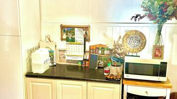 Shared Dormitory, 2 Bedrooms, Smoking, Patio | Interior