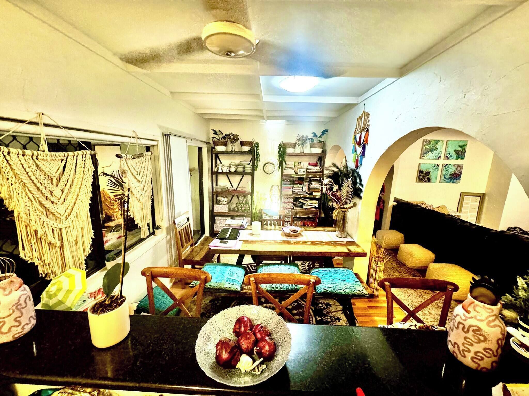 Shared Dormitory, 2 Bedrooms, Smoking, Patio | Ruang tamu