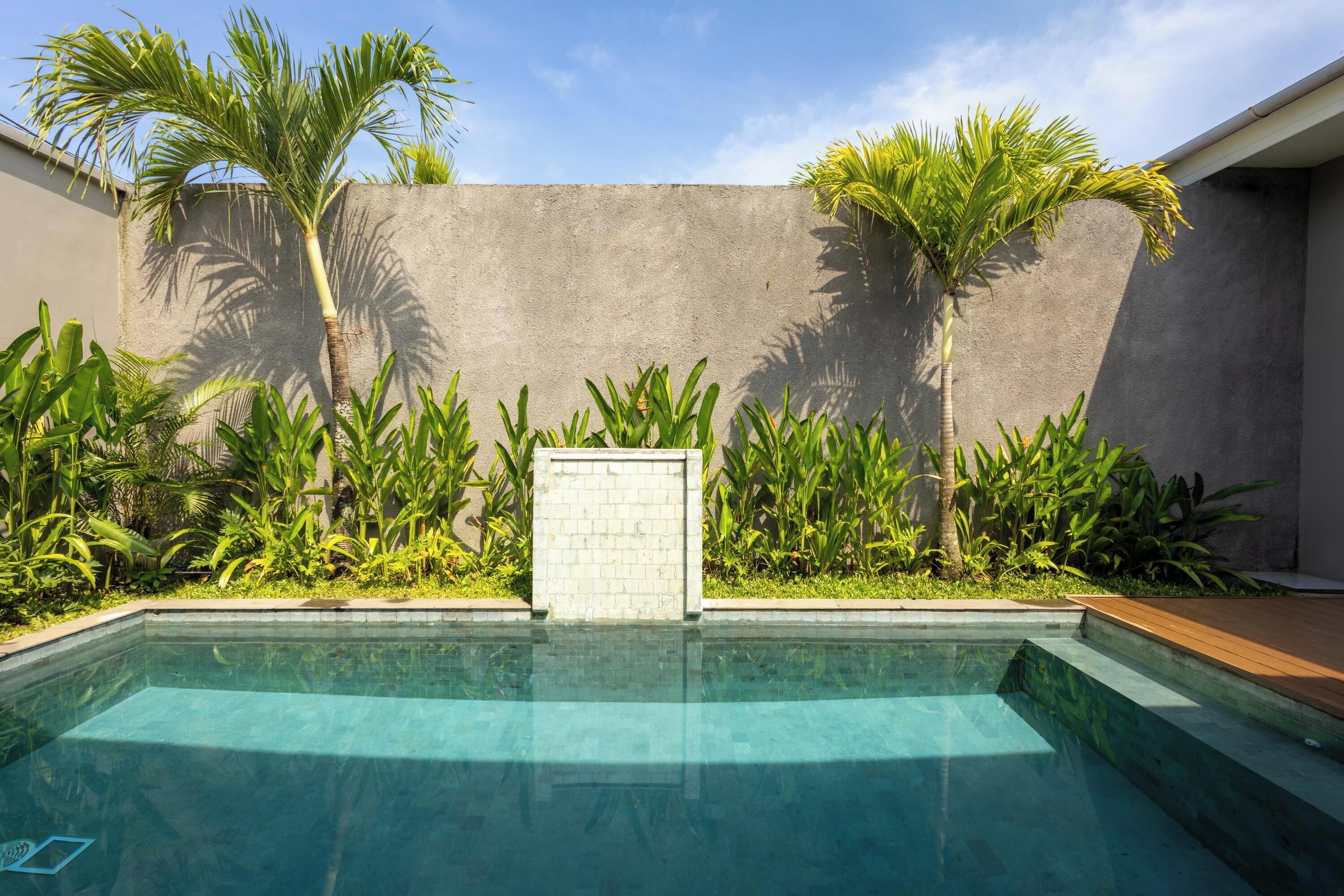 Private pool