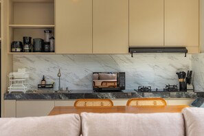 Superior Villa | Private kitchen | High chair - D'Pavillion Villa by Betterplace (Munggu)