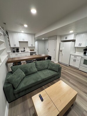 Living area - 5 minutes to trail heads! Spacious 3BR + Full Kitchen Apartment on Mountain Side (Pleasant Grove)