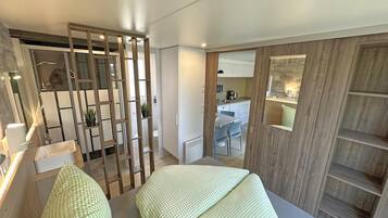 3 bedrooms, internet
