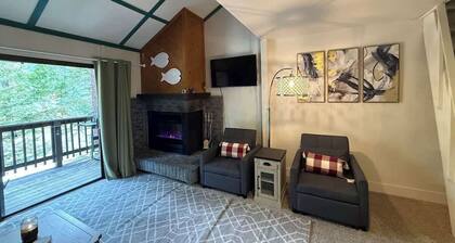Shaver Lake Studio Escape- Mountain Retreat for Two in Bretz Mill Condominiums