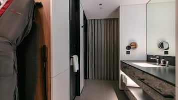 Superior Single Room, Mountain View | Bathroom