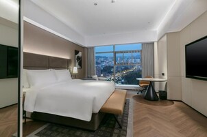 Superior Twin Room, City View