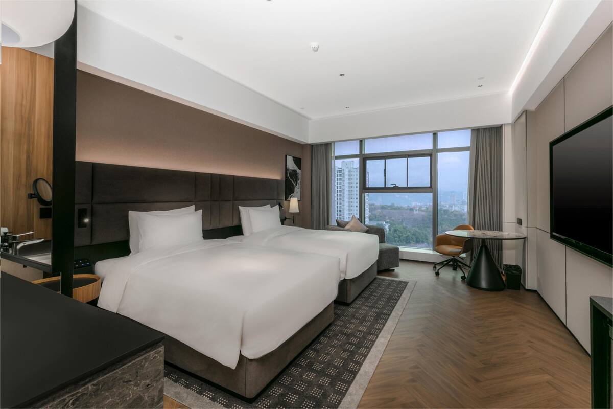 Couette en duvet d'oie, articles gratuits dans le mini-bar, bureau