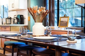 Dining - Cozy 3-Bd. Idyllwild Cabin: Family & Dog-Friendly (Idyllwild-Pine Cove)