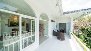 Vila Deluks, pemandangan kebun | Halaman properti