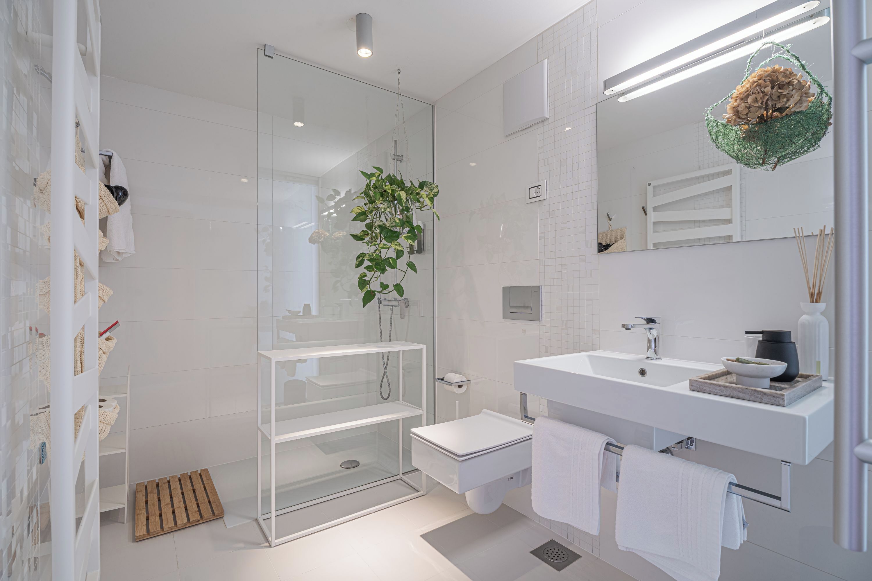 Villa familiare, camere multiple, lato montagna (Alma Vista Luxury Villa) | Bagno | Doccia, asciugacapelli, asciugamani, sapone