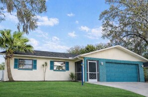Exterior - Spacious 4-bedroom house in lovely Sarasota with Private Pool (Sarasota)
