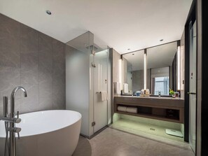 Suite de lujo | Bañera profunda