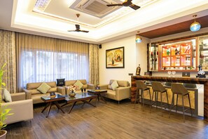 Lobby - Mountain Creek 7BHK Villa by ELIVAAS (Udaipur)