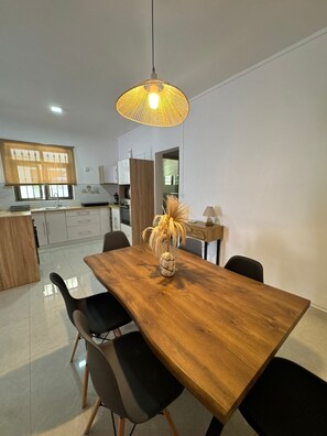 Dining - Cdas&Fav Apartment Grand baie Mauritius  (Grand Baie)