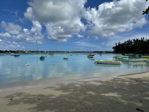 Beach - Cdas&Fav Apartment Grand baie Mauritius  (Grand Baie)