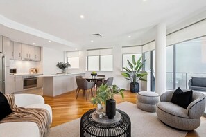 Living area - Premium "Relaxed Inner City Apartment" close to RAC Arena and Kings Park (West Perth)