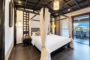 Superior Double Room - 12C View Homestay (Xiangxi)