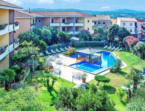 Classic-Apartment, 1 Schlafzimmer | Pool | Außenpool