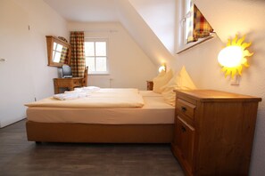 Classic House, 3 Bedrooms - Ferienhaus in Wernigerode mit Gemeinschaftspool (Wernigerode)