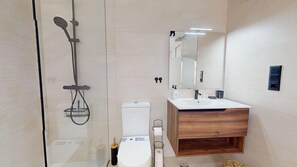 Shower, hair dryer, towels - Casa Velapi R - Murcia Holiday Rentals Property (Los Alcazares)