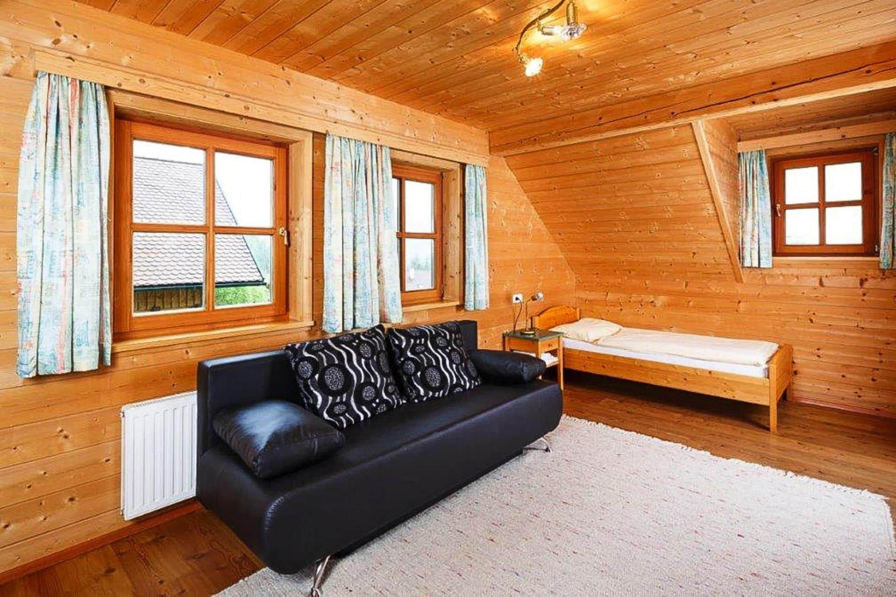 Classic House, 3 Bedrooms | 5 bedrooms, individually furnished, bed sheets
