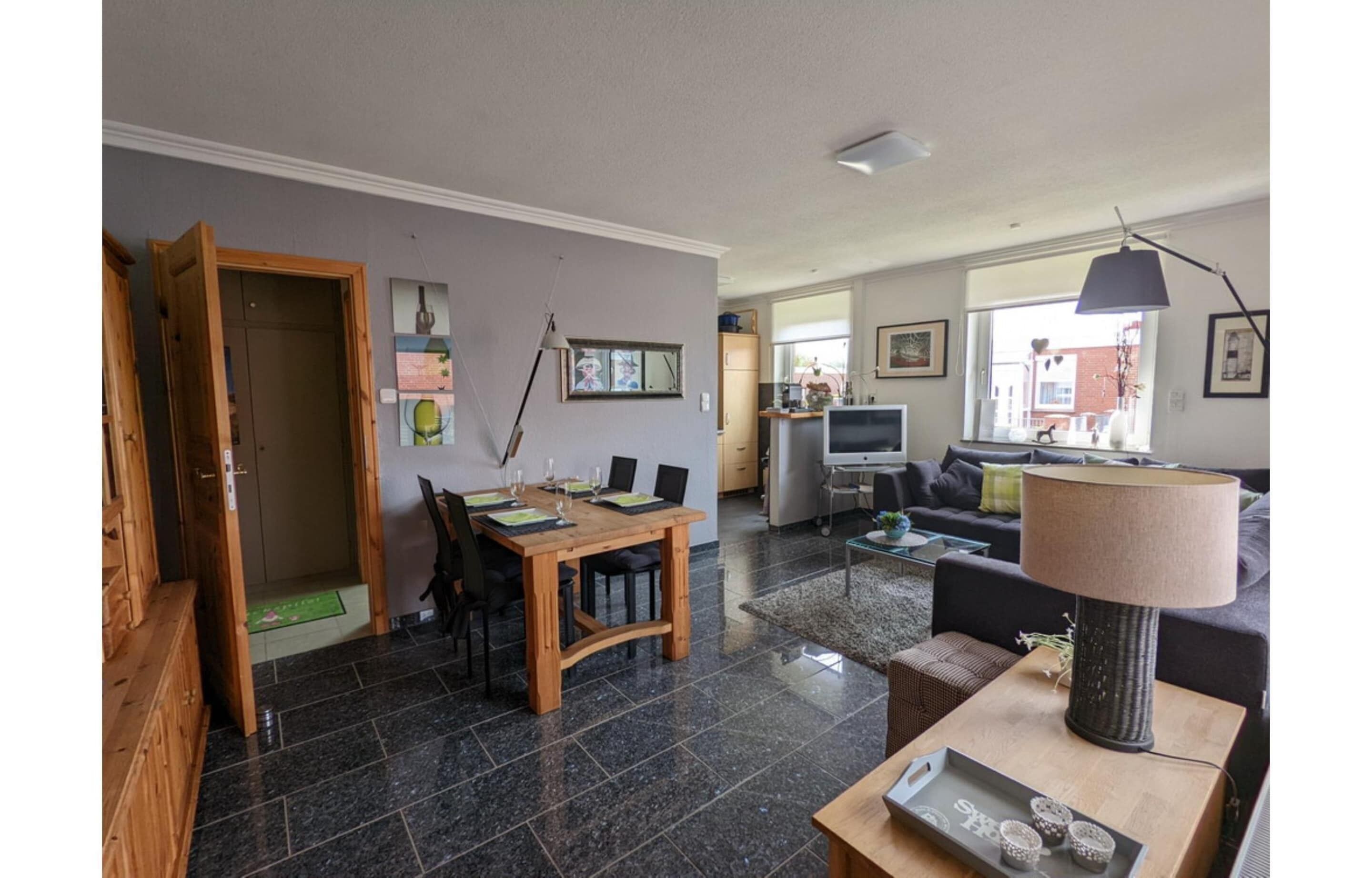 Classic Bungalow, 3 Bedrooms | Living room