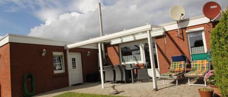 Comfort Bungalow, 3 Bedrooms | Garden
