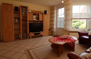 Comfort House, 2 Bedrooms | Living room - Reihenhaus, Dornumersiel (Dornum)