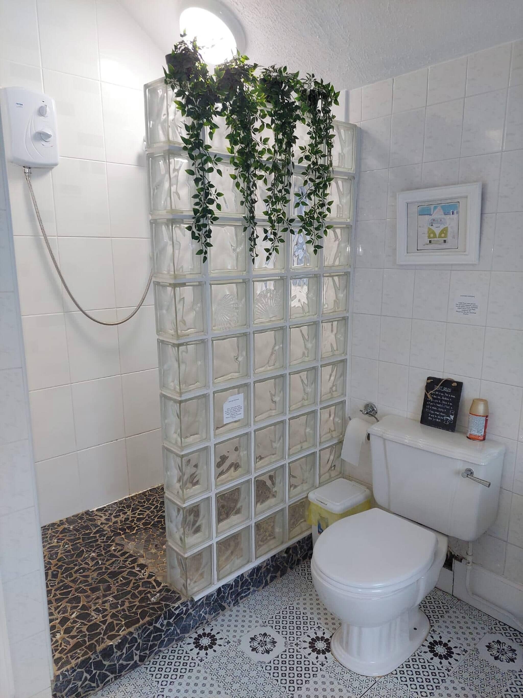 Een douche, een haardroger