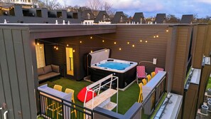 Bain à remous extérieur