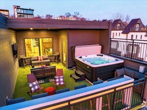 Terrace/patio - Rooftop Lounge + Hot Tub + Karaoke + Firepit | Katie Hill Collection (Nashville)