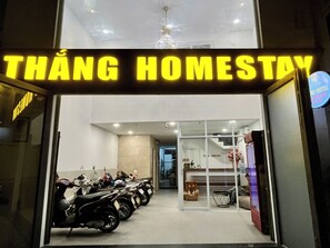 Bagian depan properti