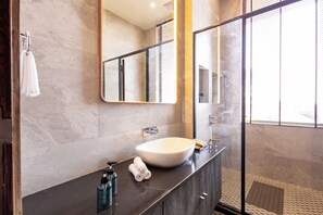 Deluxe Villa, Garden View | Bathroom - House of Tvara by ELIVAAS (Taoru)