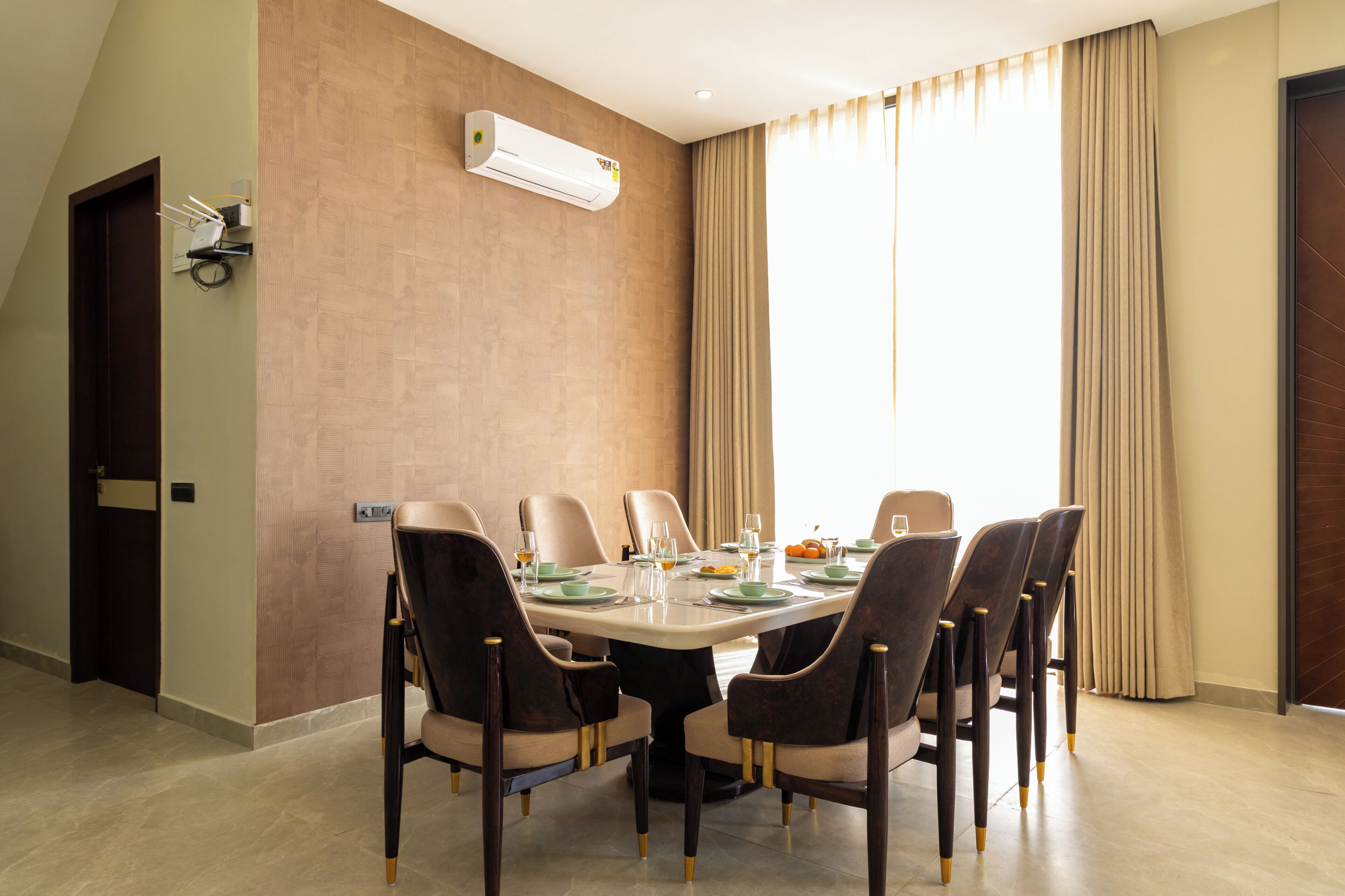 Deluxe Villa, Garden View | Dining