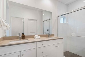 Shower, hair dryer, towels - Modern 4BR | Resort Pool + Firepit + Hot Tub + Fitness Center | Summerwell (La Quinta)