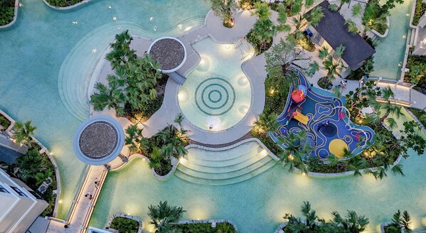 Pool - Brand new Title Legendary 1BR, BangTao Beach #9453 (Tambon Choeng Thale, Thalang District)