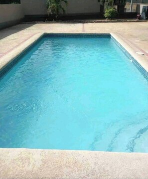 Pool - Luxurious 3-Bedroom House in Ocho Rios with Private Entrance (Ocho Rios)