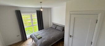 Serene 3-Bedroom House in Athlone