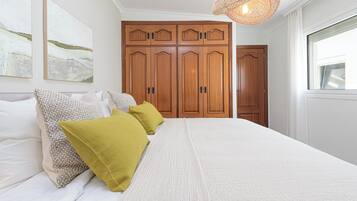 Apartemen Superior, 2 kamar tidur, Bebas Asap Rokok, AC | Setrika/meja setrika dan Wi-Fi gratis