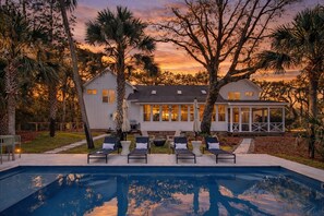 Pool - Luxe Isle of Palms Retreat • Pool + Firepit + Outdoor Lounge | Sparrow House (Isle Of Palms)