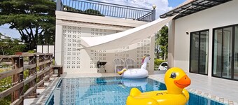 Pet-Friendly Pool Villa Khao Yai with Mountain View, BBQ & Karaoke