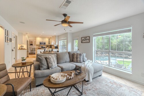 Resort-Style Pool + Spa + BBQ. Spacious 4 bdr Home @The Woodlands