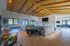 Interior - Modern 4BR | Resort Pool + Firepit + Hot Tub + Fitness Center | Summerwell (Thermal)