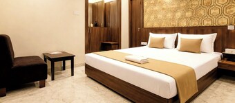Hotel Park Palace - near Sea Beach