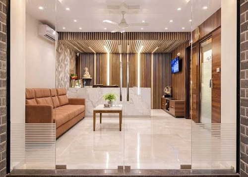 Hotel Park Palace - near Sea Beach