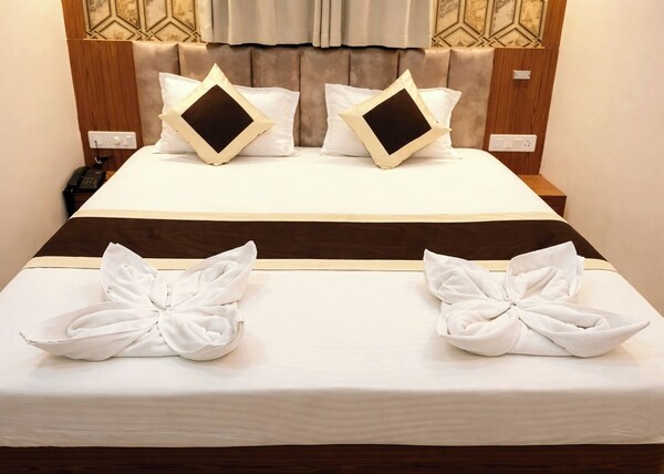 Hotel Park Palace - Near Sea Beach - Puri