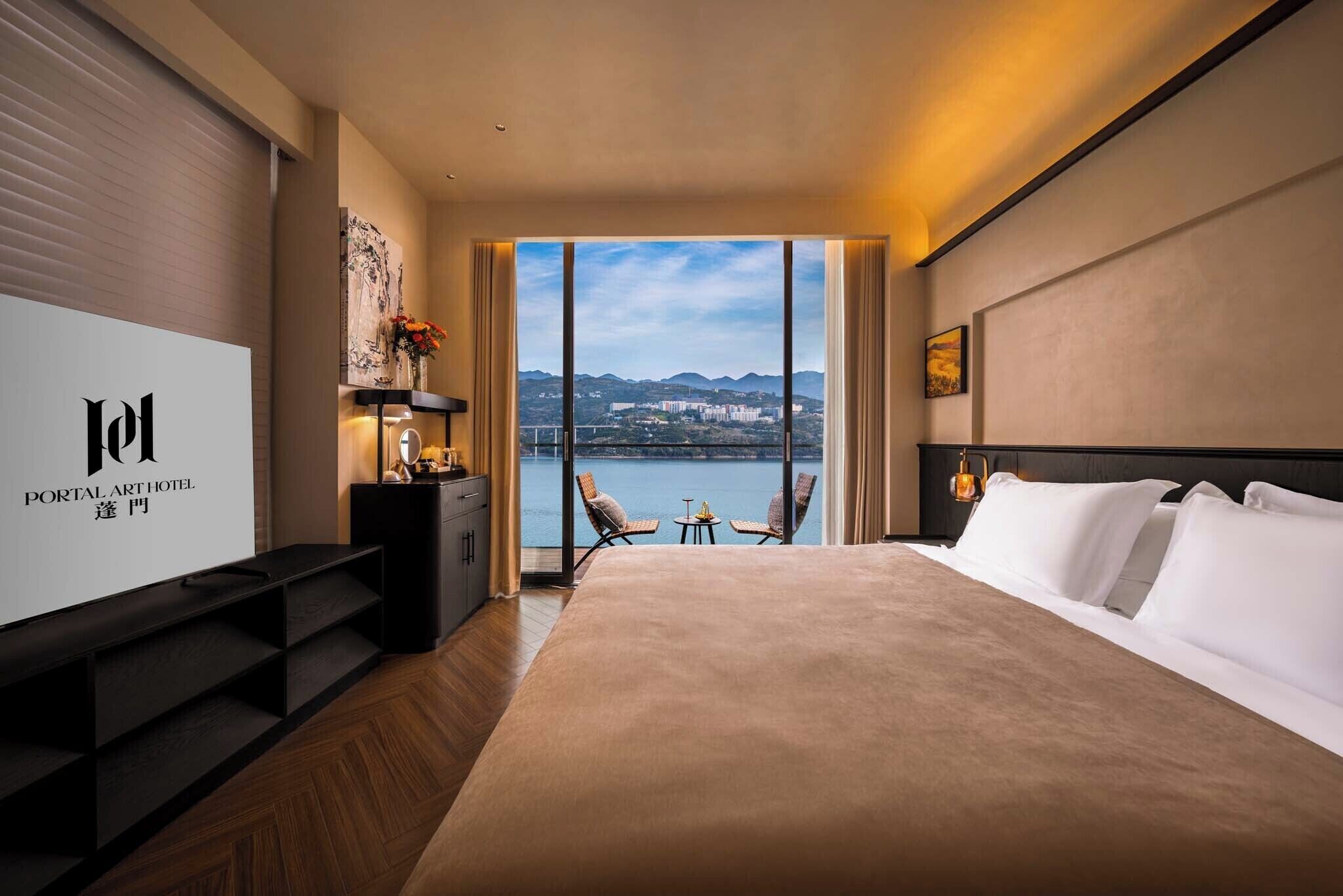 Luxury Double Room, River View | Premium bedding, down comforters, minibar, individually furnished