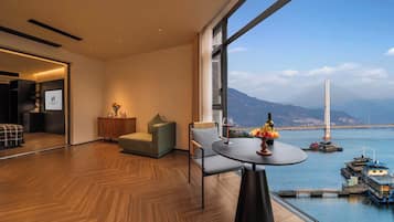 Phòng 2 giường đơn Cao cấp, quang cảnh sông