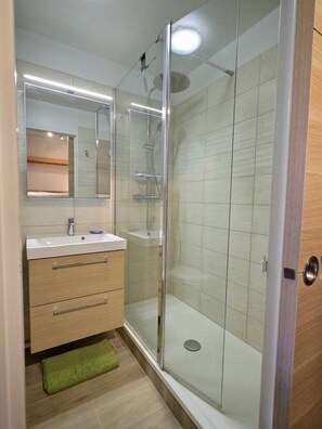 Hair dryer - Apartment T1 cabin corner with sea view (La Londe-les-Maures)
